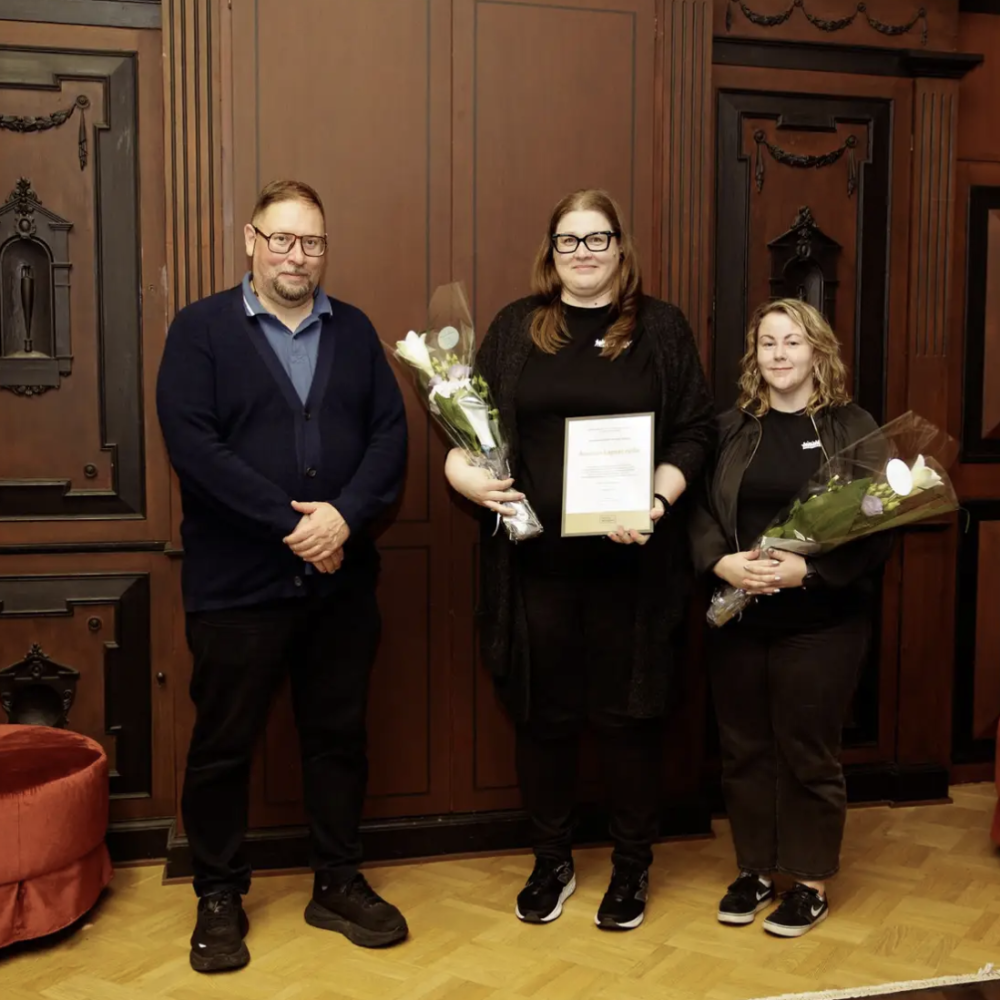 Paavo Arhinmäki, Eliisa Ahlstedt ja Ronja Turkka